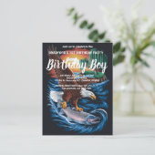 Majesteit in de vlucht: Adelaar stijgt over vis Briefkaart (Staand voorkant)