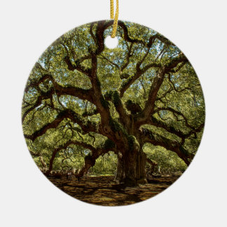 Majestic Angel Oak Keramisch Ornament