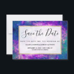 Majestic Blauwgroen Paarse Starry Space Nebula Save The Date<br><div class="desc">Dit majestueuze en coole ontwerp is perfect voor de bohemen vrouw. Hij heeft een helder paars, blauw en blauwgroen groen vormig nebulappatroon. Het is uniek, artsachtig, en mooi! ***BELANGRIJKE NOTA VAN HET ONTWERP: Voor om het even welk verzoek van het douaneontwerp zoals passende productverzoeken, kleurenveranderingen, plaatsingsveranderingen, of een ander veranderingsverzoek,...</div>