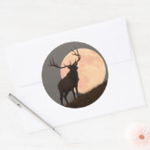 Majestic Bull Elk en Full Moon Rise Ronde Sticker (Envelop)