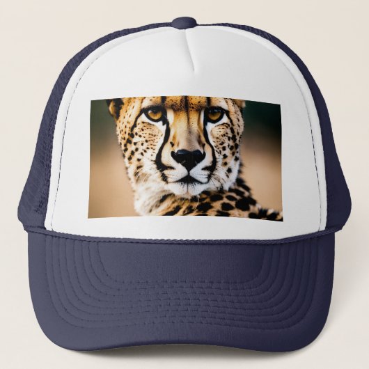Majestic Cheetah – Speed and Grace of the Savannah Trucker Pet (Voorkant)