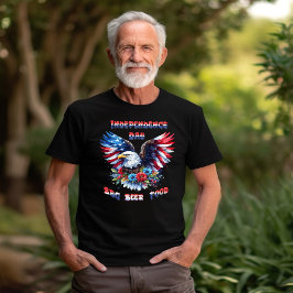 Majestic Eagle Blossoms Onafhankelijkheidsdag T-shirt