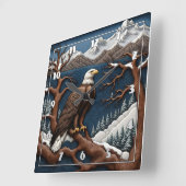 Majestic Eagle met uitzicht op besneeuwde bergen Vierkante Klok (Hoek)