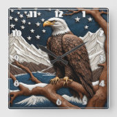 Majestic Eagle met uitzicht op serene bergen Vierkante Klok (Voorkant)