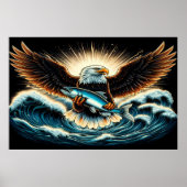 Majestic Eagle stijgt boven vis op golf Poster (Voorkant)