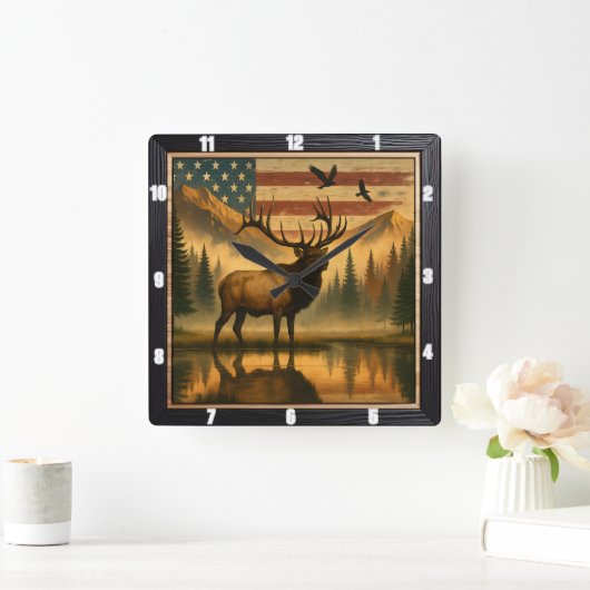 Majestic Elk Outdoors Tegen Een Patriottische Amer Vierkante Klok (Huis)