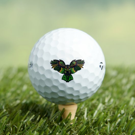 Majestic Emerald Owl Golfballen (Insitu Shirt)