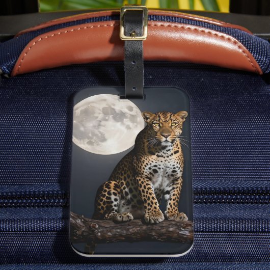 Majestic Leopard and Full Moon Bagagelabel (Voorkant Insitu 2)
