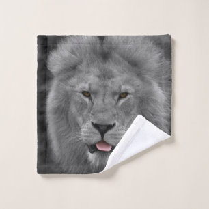 Majestic Lion die zijn tong uittrekt Washandje