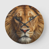 Majestic Lion Wall Clock – Powerful Wildlife Art H Ronde Klok (Voorkant)