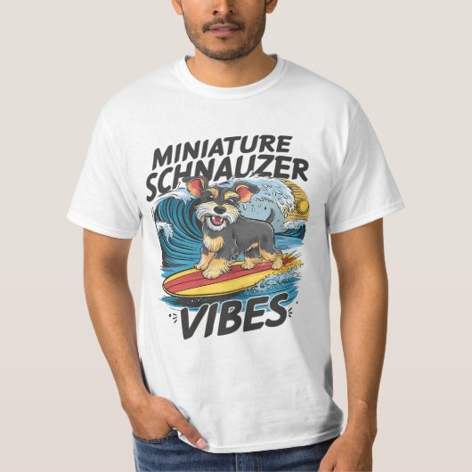 Majestic Miniatuur Schnauzer Surfen Een Golf T-shirt (Voorkant)