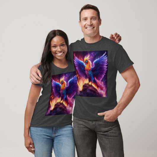 "Majestic Phoenix Resurgence: levendige gekleurde  T-shirt (Unisex)