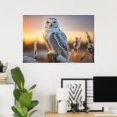 Majestic Snowy Owl op een boomtak Poster (Thuiskantoor)