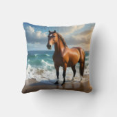 **"Majestic Stride: Trots bruin paard op het stran Kussen (Achterkant)