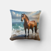 **"Majestic Stride: Trots bruin paard op het stran Kussen (Voorkant)