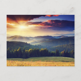 Majestic sunset in the mountains landscape 4 briefkaart