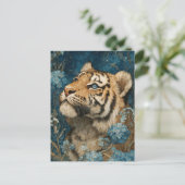 Majestic Tiger Cub in Blue Floral Garden Briefkaart (Staand voorkant)