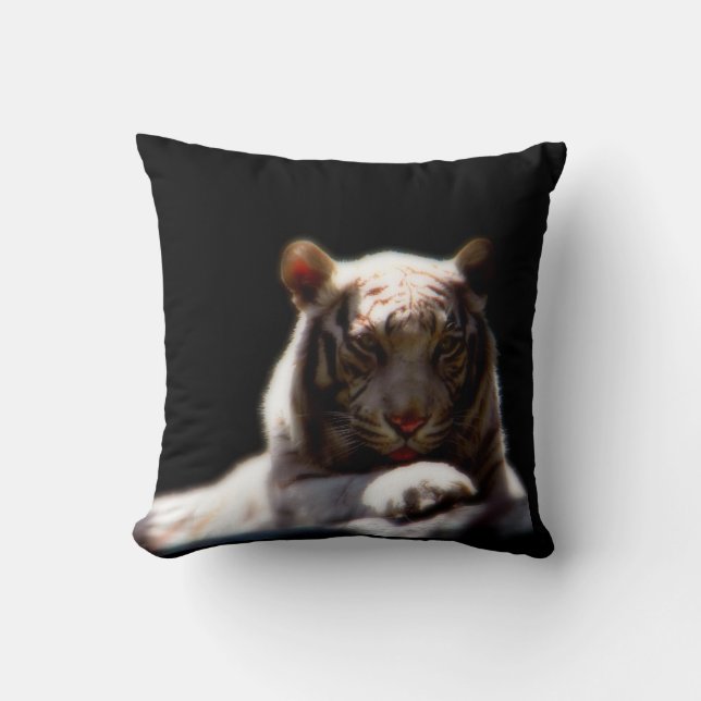 Majestic Tiger Lounge Pillow Kussen (Voorkant)