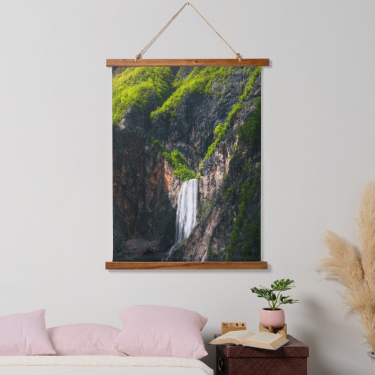 Majestic waterfall Boka in lentegroof Hangend Wandkleed (Slaapkamer)