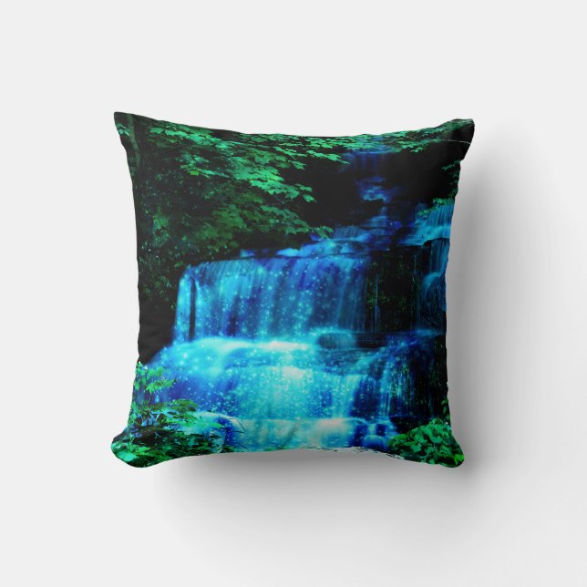 Majestic Waterfall Kussen (Voorkant)