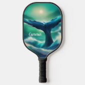 Majestic Whale Tail Blauw en Wit Monogram Pickleball Paddle (Voorkant)