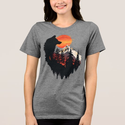 Majestic Wolf Mountain Sunset Graphic T-Shirt (Voorkant)