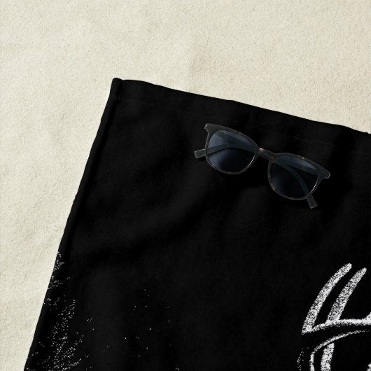 Majestueus hert in de wildernis - Black & White Ar Strandlaken (In situ)