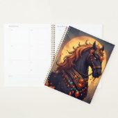 Majestueus paard versierd met gouden juwelen planner (Display)