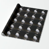 Majestueus winter sneeuwuil monogram met eigen naa cadeaupapier (Uitgerold)