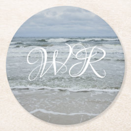 Majestueus zee met golven onder stormachtige lucht ronde kartonnen onderzetter