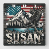 Majestueuze adelaar boven bergen en Amerikaanse vl Vierkante Klok (Voorkant)