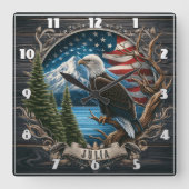 Majestueuze adelaar met uitzicht op bergen en vlag vierkante klok (Voorkant)