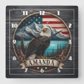 Majestueuze adelaar tegen bergachtergrond vierkante klok (Voorkant)