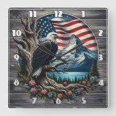 Majestueuze adelaar tegen bergachtig landschap vierkante klok (Voorkant)