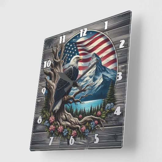 Majestueuze adelaar tegen bergachtig landschap vierkante klok (Hoek)