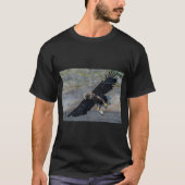 Majestueuze adelaar zweeft boven het Zee T-shirt (Voorkant)