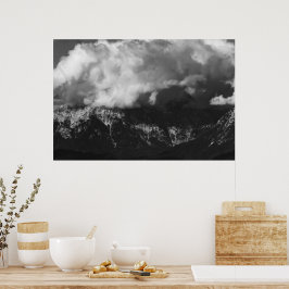 Majestueuze berg onder wolken poster