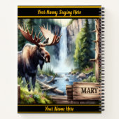 Majestueuze eland bij de waterval in een sereen bo notitieboek (Achterkant)