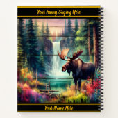 Majestueuze eland bij een levendige waterval bij z notitieboek (Achterkant)