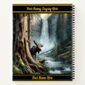 Majestueuze eland bij een serene waterval in de he notitieboek (Achterkant)