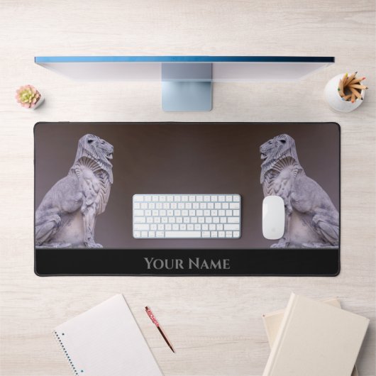 Majestueuze leeuwen als elegante stenen beelden be bureaumat (Kantoor 1)