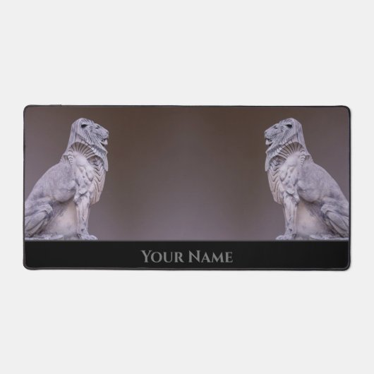 Majestueuze leeuwen als elegante stenen beelden be bureaumat (Voorkant)