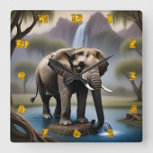 Majestueuze olifant bij rustige waterval in de sch vierkante klok (Voorkant)