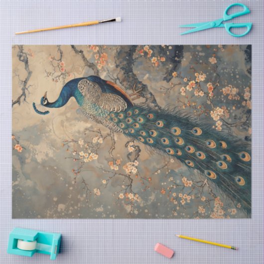 Majestueuze pauw te midden van kersenbloesems tissuepapier (Craft)