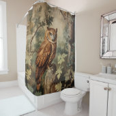 Majestueuze uil in een bos douchegordijn (In situ)