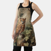 Majestueuze uil in een bos schort (Insitu)