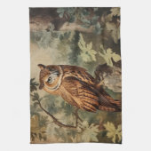 Majestueuze uil in een bos theedoek (Verticaal)