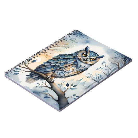 Majestueuze uil in een winterbos notitieboek (Linkerzijde)