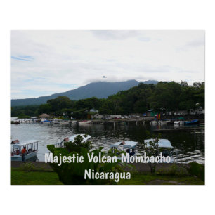 Majestueuze vulkaan Mombacho – Granada, Nicaragua Perfect Poster