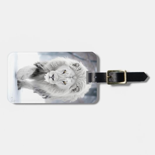 Majestueuze Witte Leeuw in Winter Wonderland Desig Bagagelabel (Voorkant horizontaal)